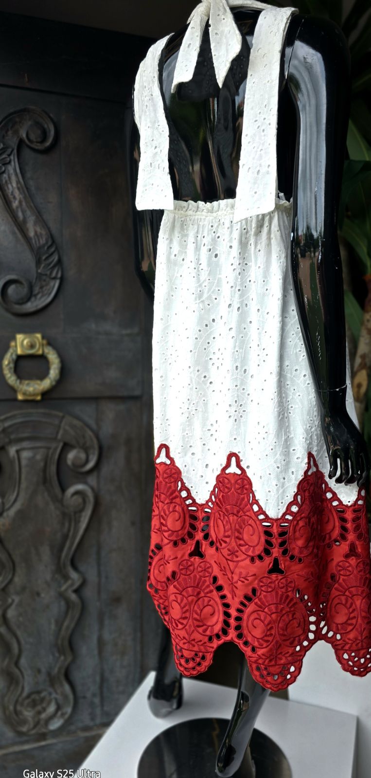 EYELET LACE BORDER HEM DRESS