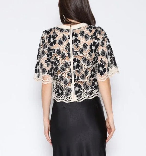 GRACIA FLORAL LACE TOP