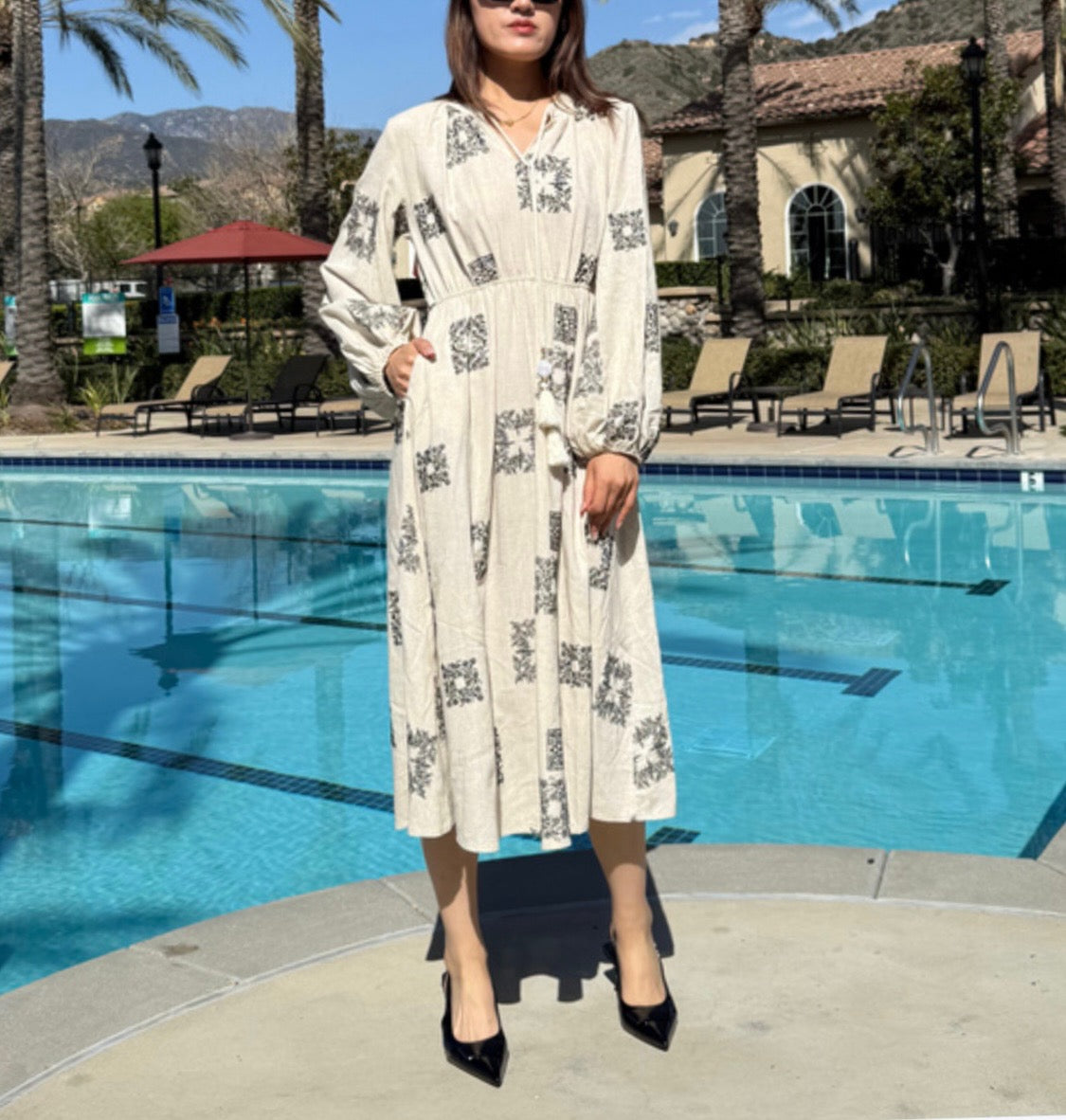 GEOMETRIC EMBROIDERED LONG SLEEVE DRESS