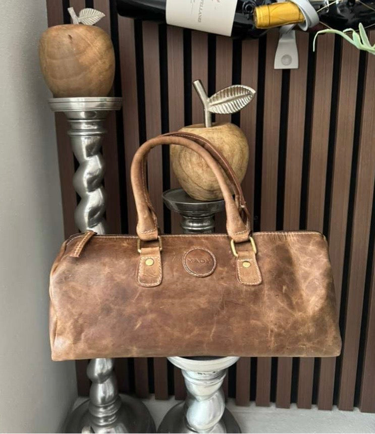HANDMADE LEATHER WINE BAG