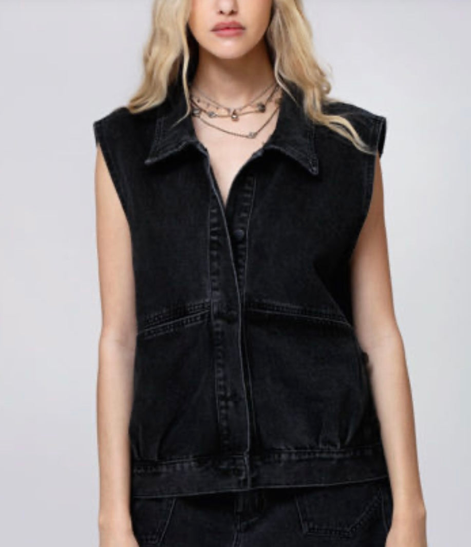 FUNKY SOUL BLACK SLEEVELESS DENIM JACKET