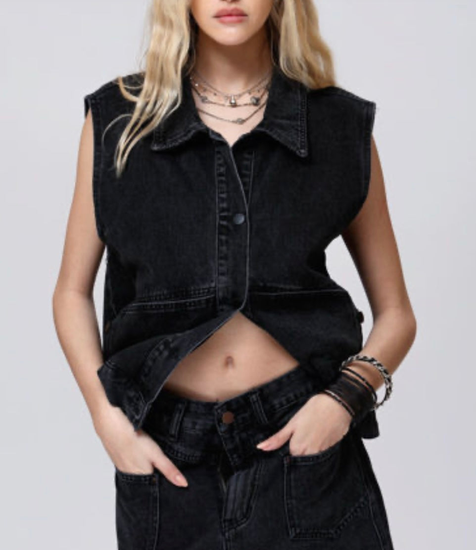 FUNKY SOUL BLACK SLEEVELESS DENIM JACKET