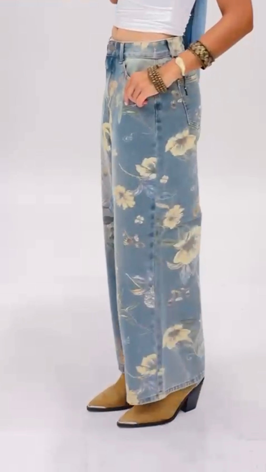 FLORAL PRINT ANKLE LENGTH WIDE LEG JEAN