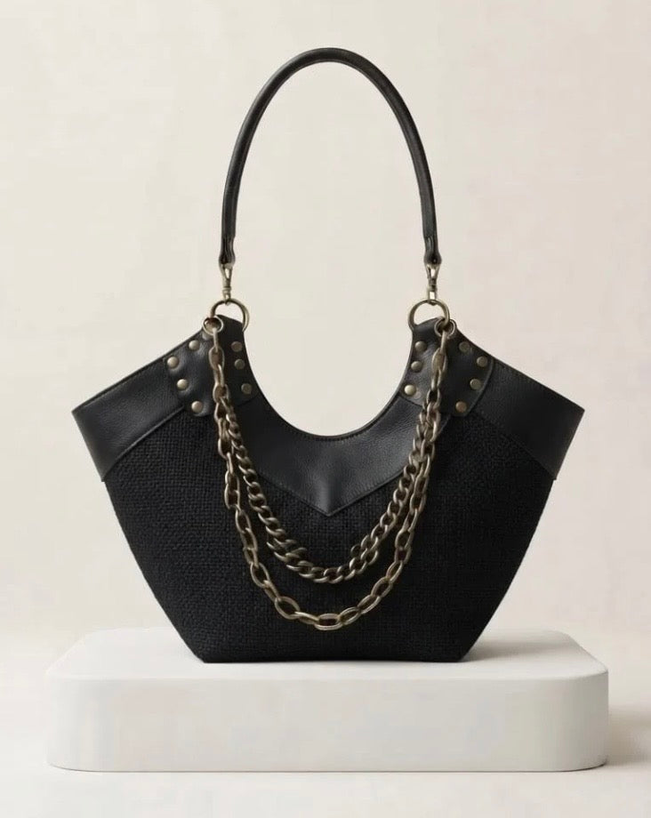 BLACK CHAIN DETAIL BUCKET HANDBAG