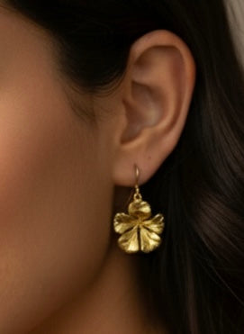 MAGA FLOWER EARRINGS