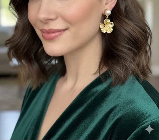 MAGA FLOWER PEARL EARRINGS