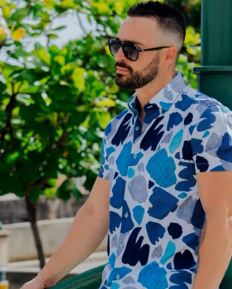 ADDICT BLUE MULTI SHORT SLEEVE GEO PRINT SHIRT