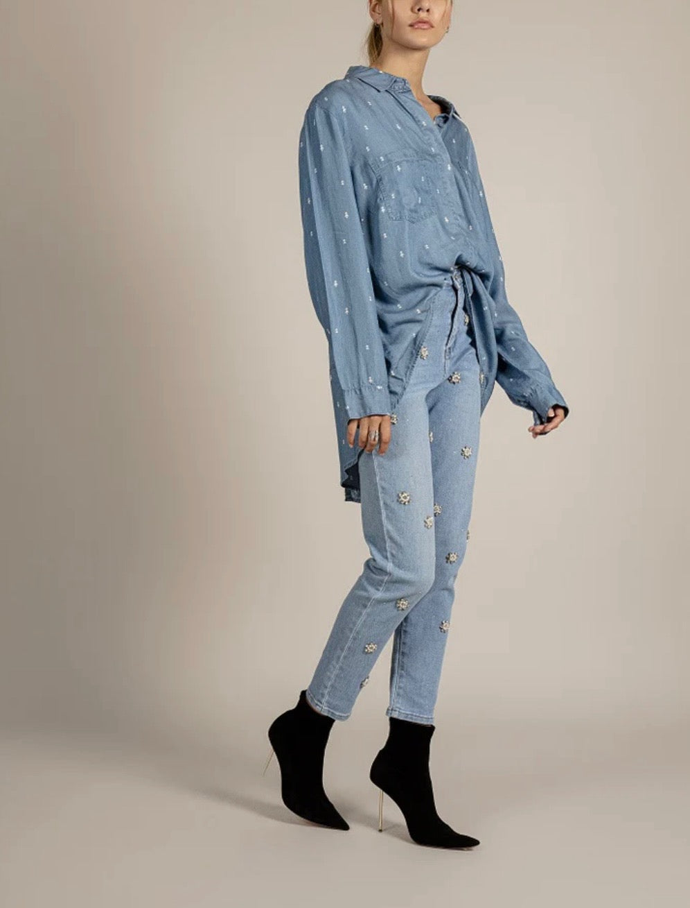 FUNKY SOUL WOMEN'S BEADED STRETCH MID RISE SKINNY JEAN
